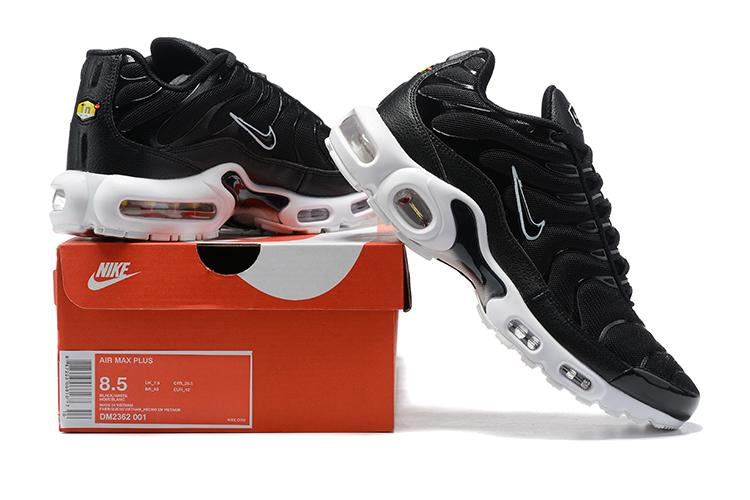 TÊNIS NIKE AIR MAX PLUS TN OREO BLACK