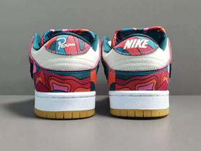 NK SB Dunk Low Parra Abstract