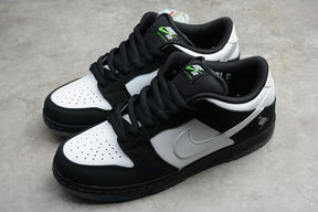 NK SB Dunk Low Panda Pigeon (Special Box)