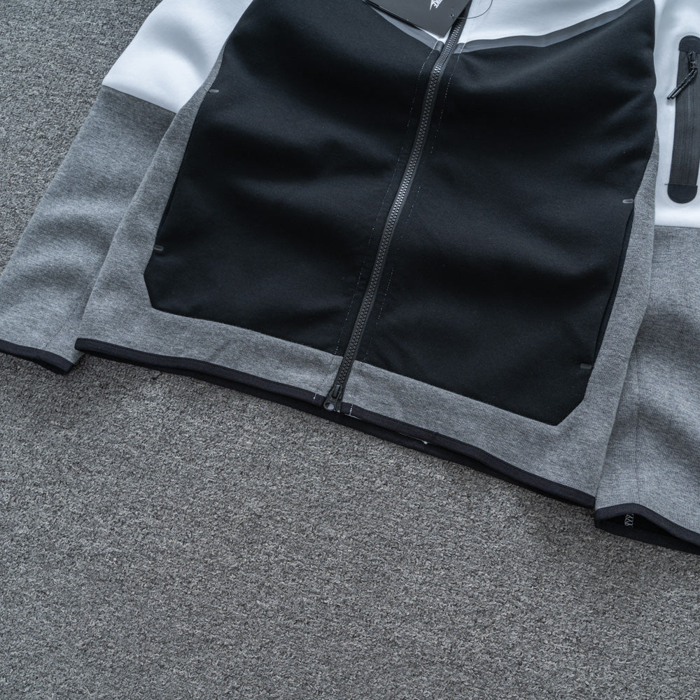 Conjunto NK Tech Fleece