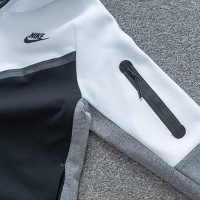 Conjunto NK Tech Fleece